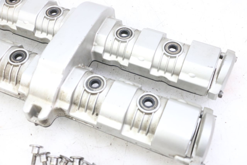 photo de COPERCHIO VALVOLE YAMAHA FZS FAZER 600 (2001 - 2003)