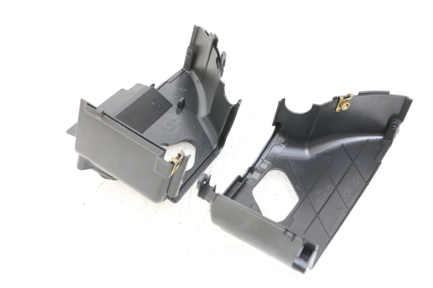photo de COPERCHIO CILINDRO PEUGEOT KISBEE 4T 50 (2018 - 2022)