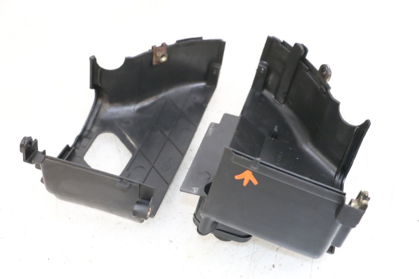 photo de COPERCHIO CILINDRO BEELINE VELOCE 4T 50 (2011 - 2020)