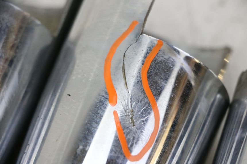 photo de CARENA FORCELLA  HYOSUNG GV AQUILA 125 (2000 - 2004) - Zoom sui componenti