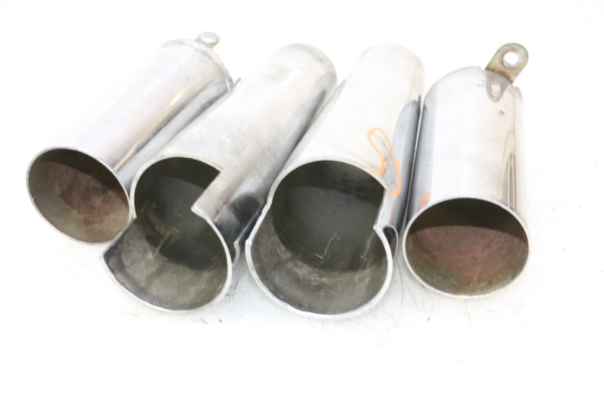 photo de CARENA FORCELLA  HYOSUNG GV AQUILA 125 (2000 - 2004) - Zoom sullo stato d'uso