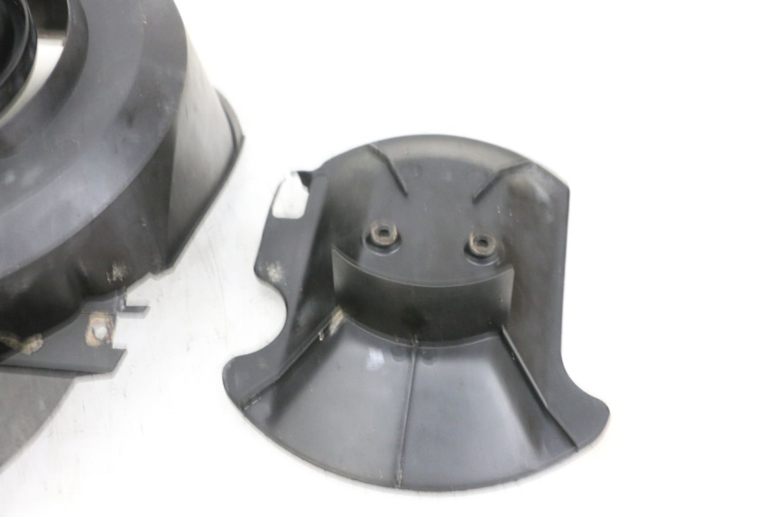 photo de PROTEZIONE FORCELLA MBK BOOSTER SPIRIT 50 (2004 - 2017) - Caratteristiche distintive