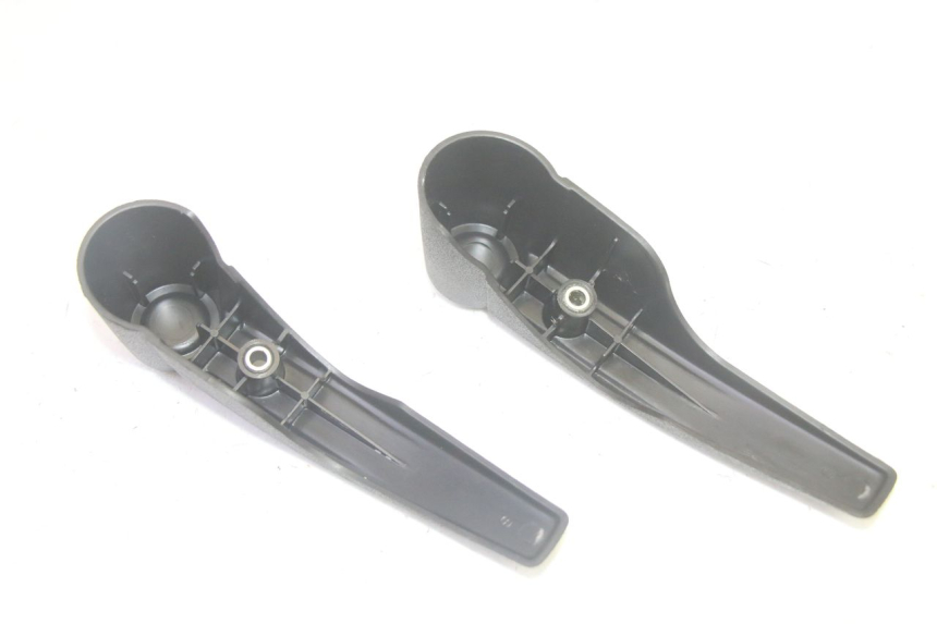 photo de CARENA FORCELLA  PIAGGIO MP3 HPE 350 (2018 - 2020) - Altra angolazione