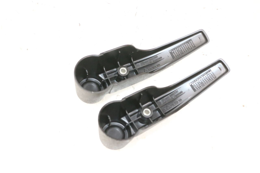 photo de CARENA FORCELLA  PIAGGIO MP3 HPE 300 (2019 - 2026) - Dettaglio del componente