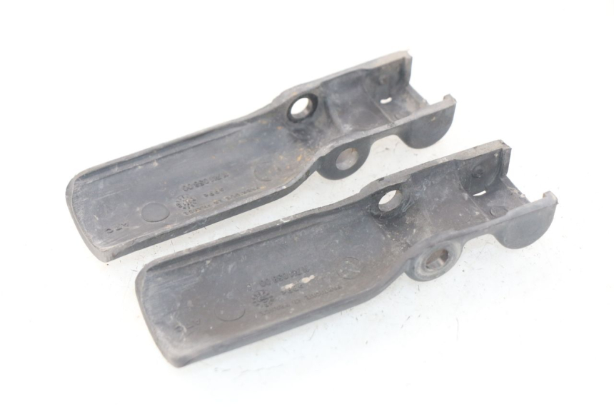 photo de COPERCHIO FORCELLA PEUGEOT VIVACITY 50 (2004 - 2009)