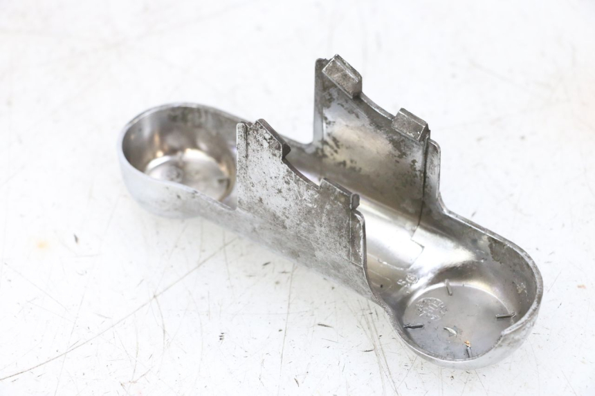 photo de CARENA FORCELLA  PIAGGIO VESPA GTS SUPER IE 125 (2009 - 2016) - Dettaglio del componente