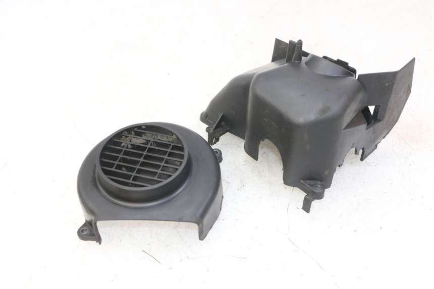photo de COPERCHIO MOTORE  PEUGEOT ELYSTAR 50 (2002 - 2014)