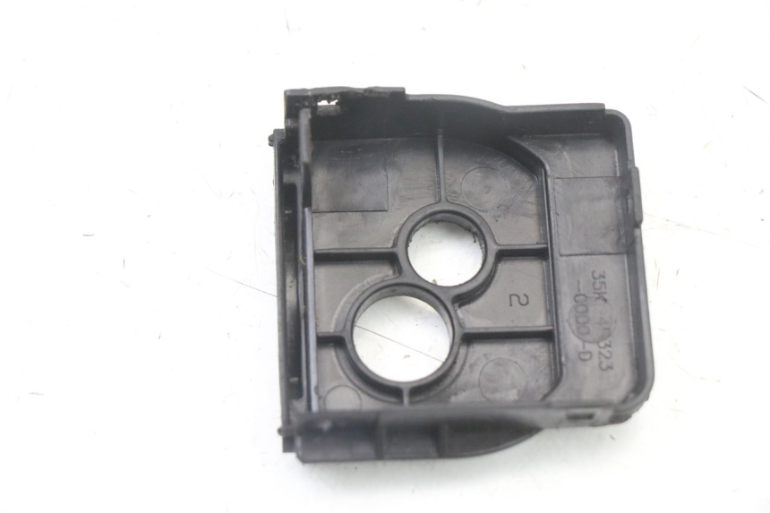 photo de COPERCHIO BLOCCHETTO ACCENSIONE HONDA PCX (JF57/JF64) 125 (2014 - 2018)