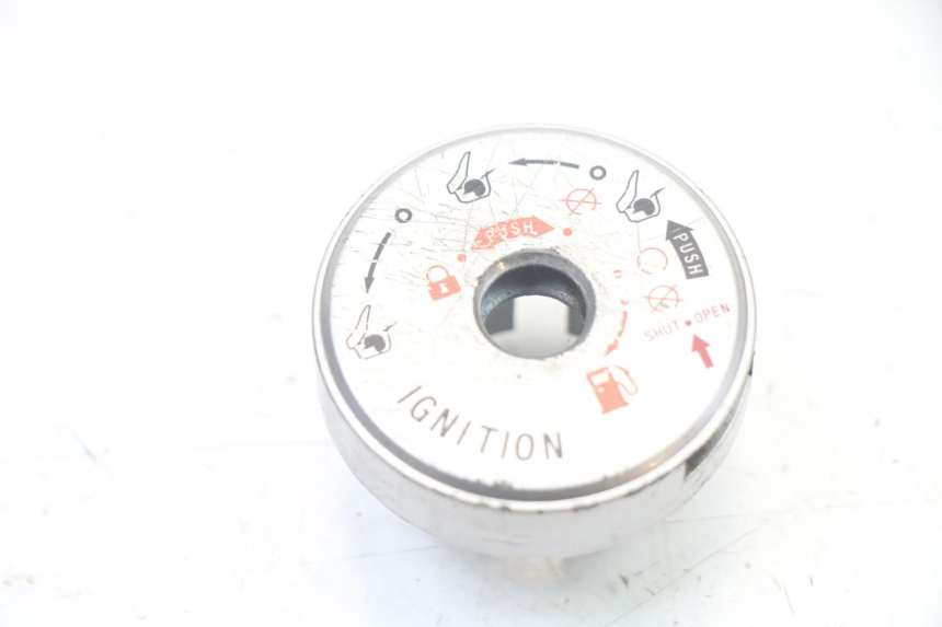 photo de COPERCHIO BLOCCHETTO ACCENSIONE KYMCO XCITING 500 (2007 - 2010)