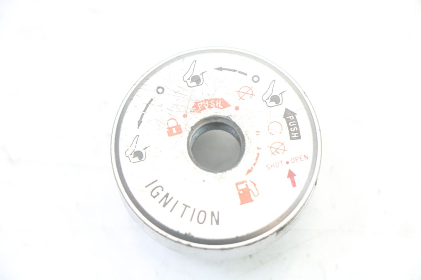 photo de COPERCHIO BLOCCHETTO ACCENSIONE KYMCO XCITING 500 (2007 - 2010)