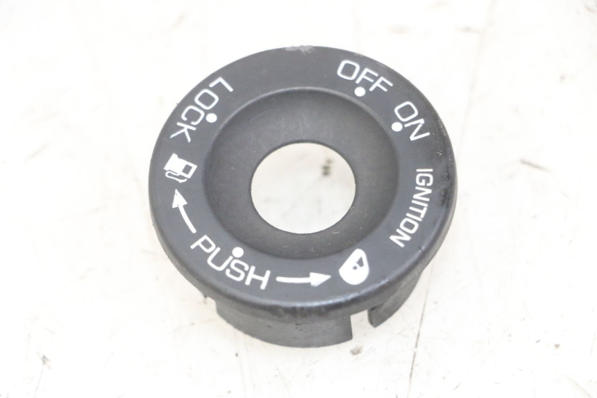 photo de COPERCHIO BLOCCHETTO ACCENSIONE PIAGGIO MP3 LT 300 (2010 - 2016)