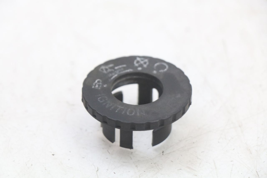 photo de COPERCHIO BLOCCHETTO ACCENSIONE PEUGEOT BELVILLE 125 (2017 - 2021)