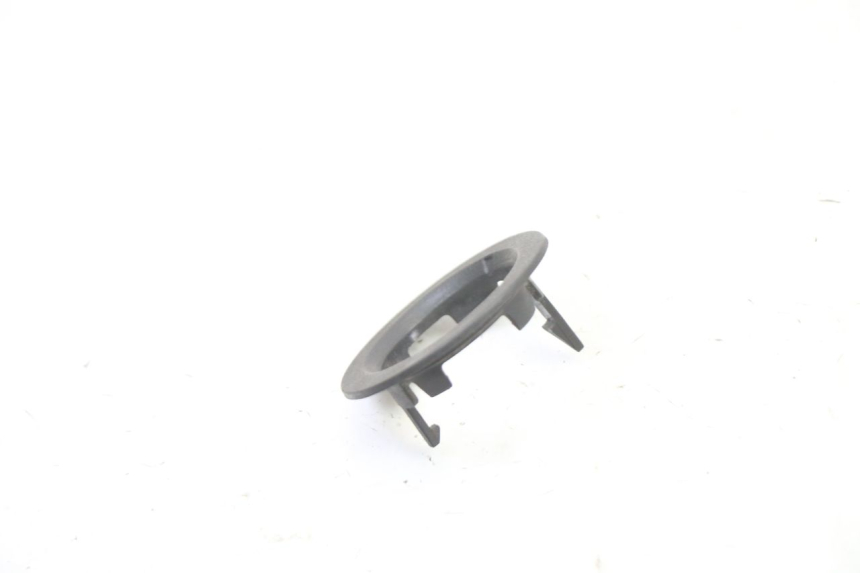 photo de COPERCHIO BLOCCHETTO ACCENSIONE PEUGEOT SATELIS 250 (2006 - 2012)