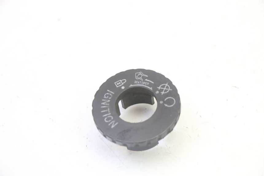 photo de COPERCHIO BLOCCHETTO ACCENSIONE PEUGEOT TWEET 4T 50 (2018 - 2020)