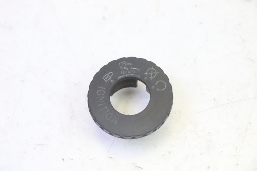 photo de COPERCHIO BLOCCHETTO ACCENSIONE PEUGEOT TWEET PRO CARGO 50 (2018 - 2020)