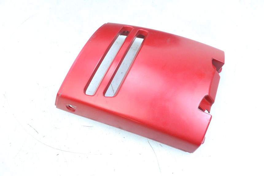 photo de COPERCHIO SOTTO SELLA PEUGEOT DJANGO 4T 50 (2014 - 2019) - Vista d'insieme del prodotto