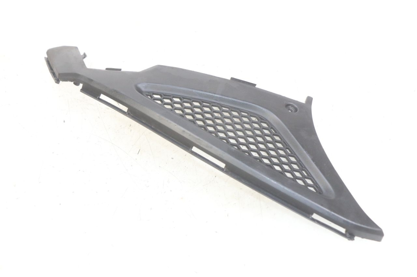 photo de COPERCHIO SOTTO SELLA DESTRO KYMCO AGILITY RS 4T 50 (2009 - 2013)