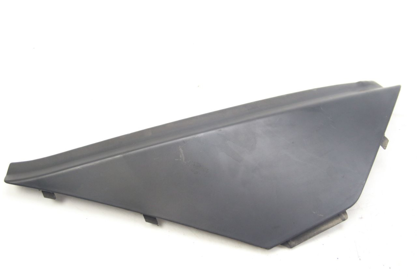 photo de COPERCHIO SOTTO SELLA DESTRO APRILIA ATLANTIC 500 (2002 - 2003)