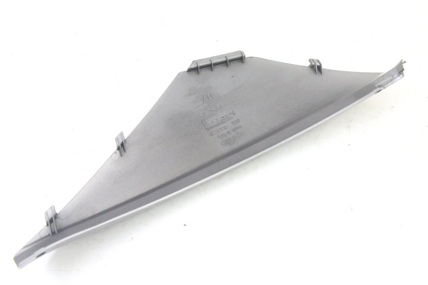 photo de COPERCHIO SOTTO SELLA DESTRO APRILIA ATLANTIC 125 (2003 - 2009)