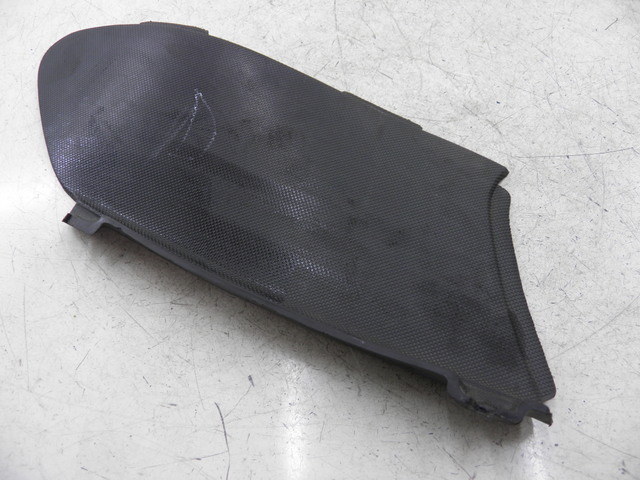 photo de COPERCHIO SOTTO SELLA DESTRO APRILIA LEONARDO 125 (1999 - 2001)
