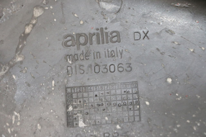 photo de CARENA SOTTO SELLA DESTRA APRILIA RS 50 (1999 - 2005)