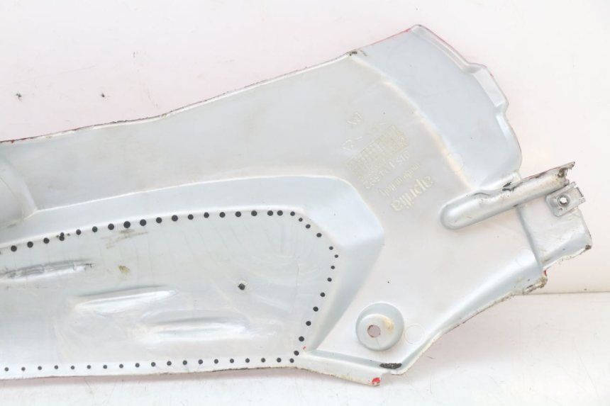 photo de CARENA SOTTO SELLA DESTRA APRILIA SR CARB LC 2T 50 (2004 - 2012)