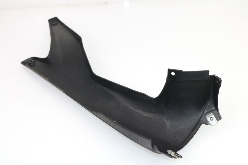 photo de COPERCHIO SOTTO SELLA DESTRO APRILIA TUONO 125 (2003 - 2005)