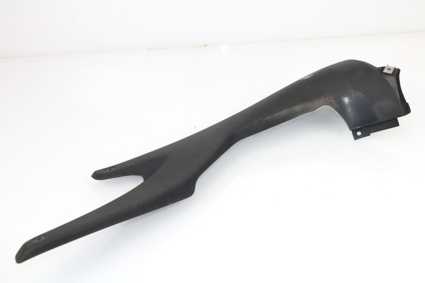 photo de COPERCHIO SOTTO SELLA DESTRO APRILIA TUONO 125 (2003 - 2005)