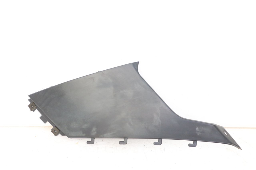 photo de COPERCHIO SOTTO SELLA DESTRO BMW C1 125 (2000 - 2003)