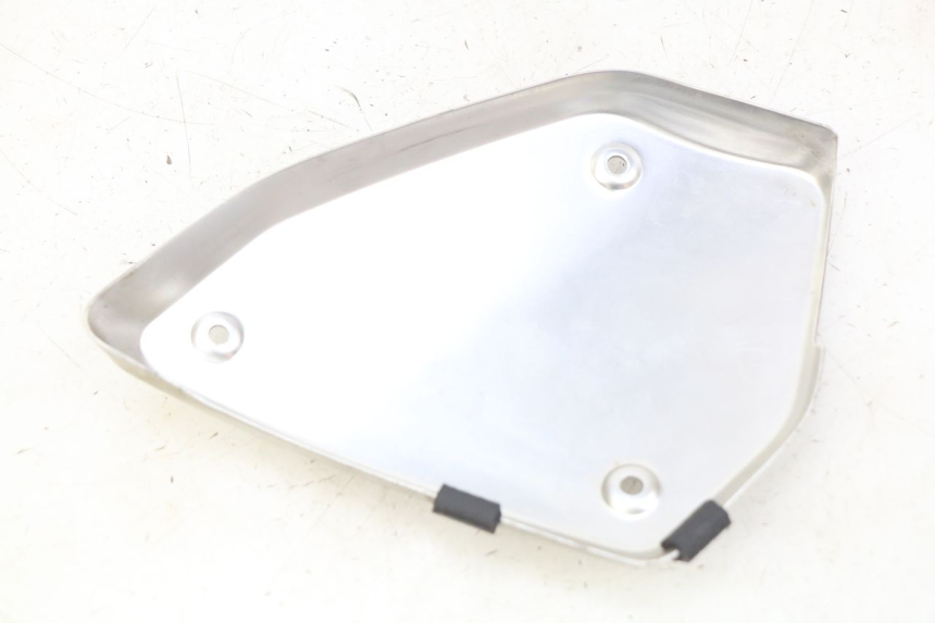 photo de COPERCHIO SOTTO SELLA DESTRO HONDA CB R 1000 (2018 - 2023)
