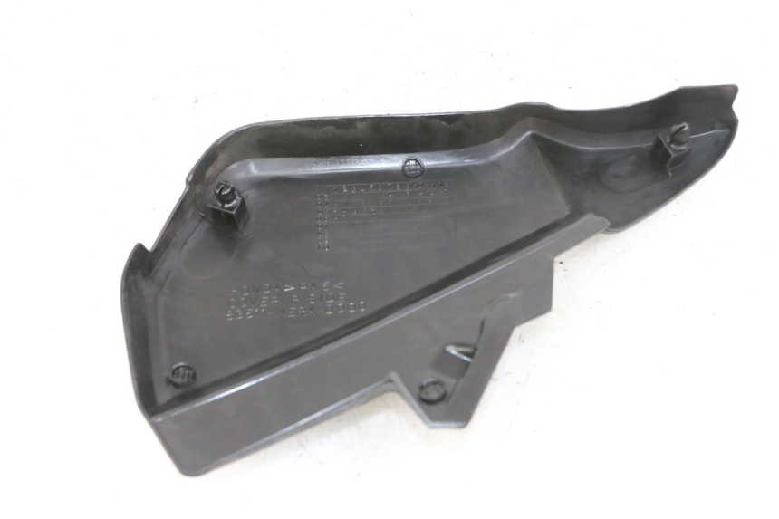 photo de COPERCHIO SOTTO SELLA DESTRO HONDA CBF 500 (2004 - 2007)