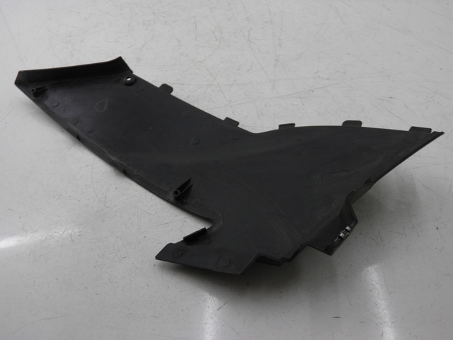 photo de COPERCHIO SOTTO SELLA DESTRO DAELIM S2 FI 125 (2008 - 2017)