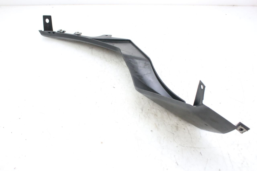 photo de COPERCHIO SOTTO SELLA DESTRO DERBI GPR 50 (2004 - 2009)
