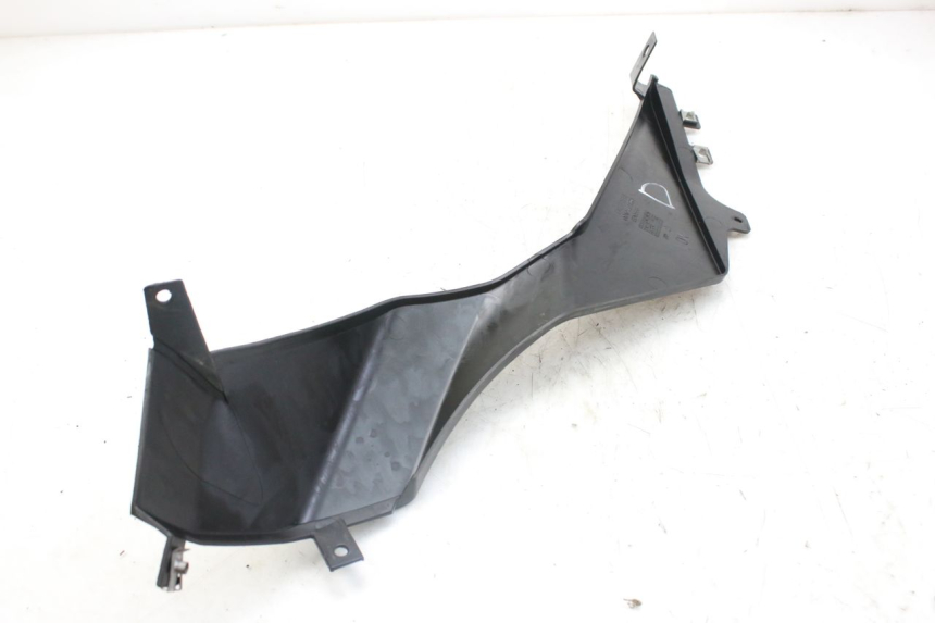 photo de COPERCHIO SOTTO SELLA DESTRO DERBI GPR 50 (2004 - 2009)