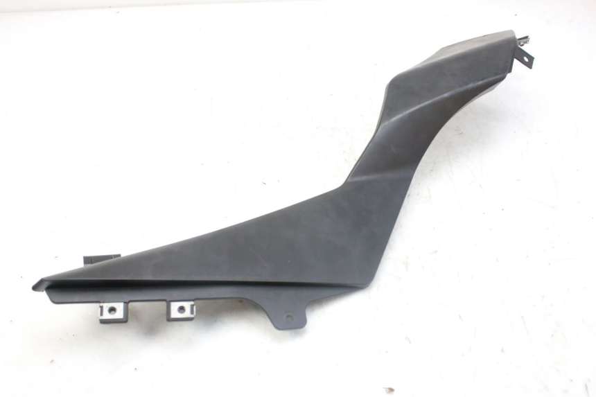 photo de COPERCHIO SOTTO SELLA DESTRO DERBI GPR 50 (2004 - 2009)