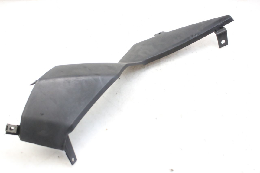 photo de COPERCHIO SOTTO SELLA DESTRO DERBI GPR 50 (2004 - 2009)