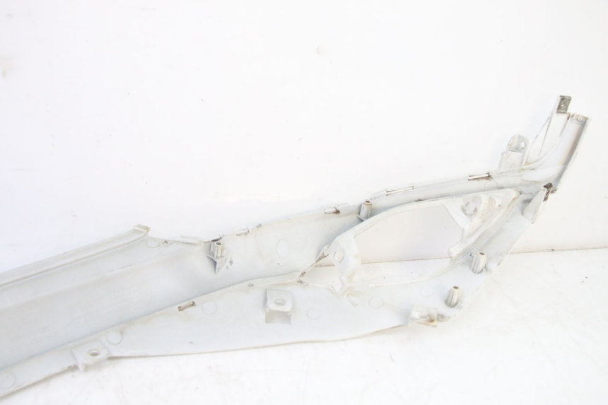 photo de COPERCHIO SOTTO SELLA DESTRO SYM FIDDLE 3 III 125 (2014 - 2020)