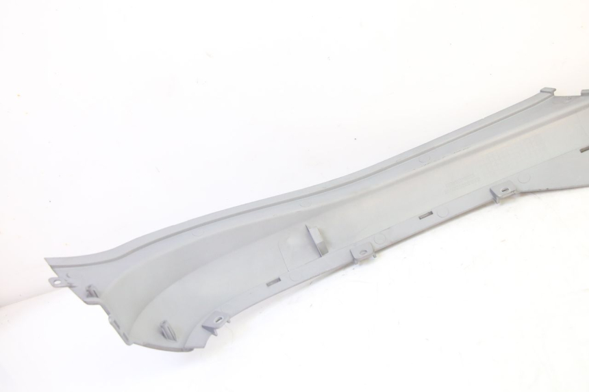 photo de COPERCHIO SOTTO SELLA DESTRO SYM FIDDLE 3 III 125 (2014 - 2020) - Vista d'insieme del prodotto