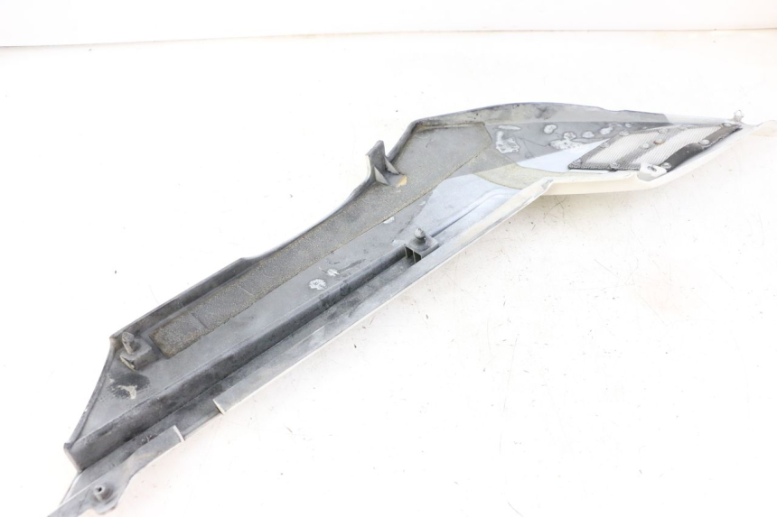 photo de CARENA SOTTO SELLA DESTRA YAMAHA FJ 36Y 1100 (1984 - 1985)