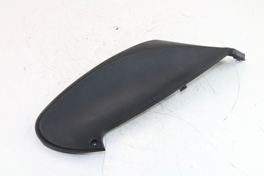 photo de COPERCHIO SOTTO SELLA DESTRO PIAGGIO FLY 4T 50 (2004 - 2010)