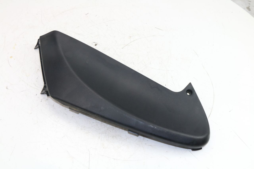 photo de COPERCHIO SOTTO SELLA DESTRO PIAGGIO FLY 4T 50 (2004 - 2010)