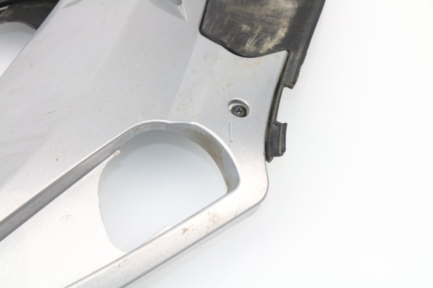 photo de COPERCHIO SOTTO SELLA DESTRO GILERA RUNNER 50 (1999 - 2005)