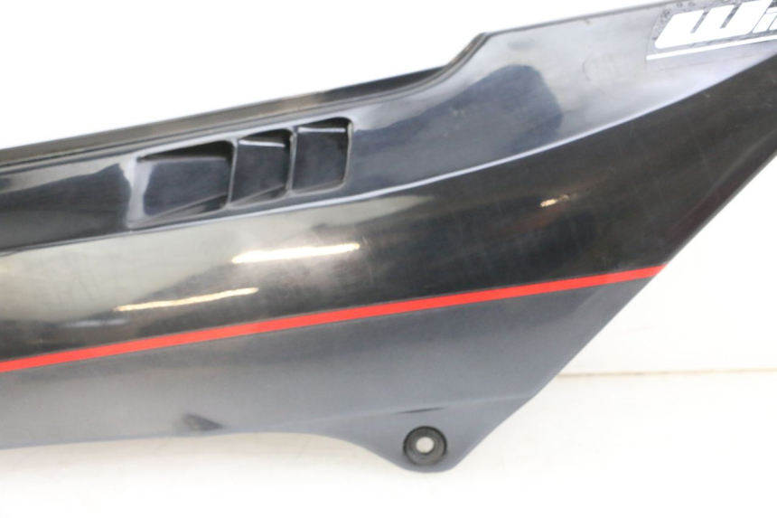 photo de CARENA SOTTO SELLA DESTRA KAWASAKI GPZ RX 1000 (1986 - 1988) - Marcature e riferimenti originali