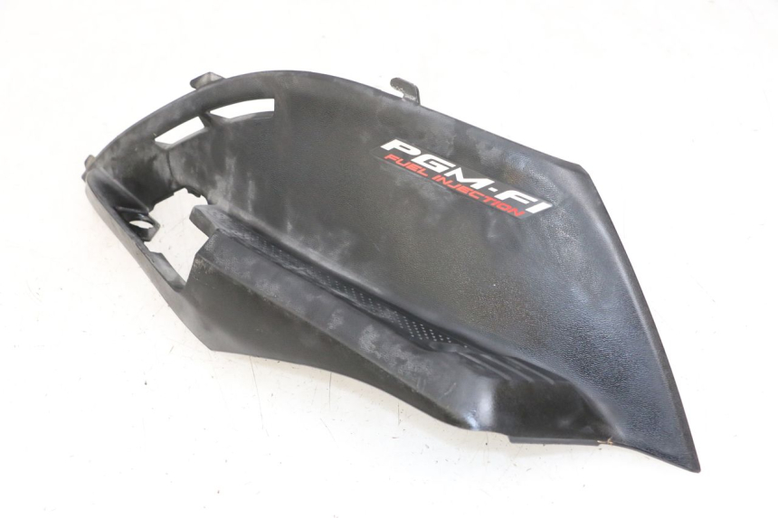 photo de CARENA SOTTO SELLA DESTRA HONDA NHX LEAD 110 (2008 - 2010)