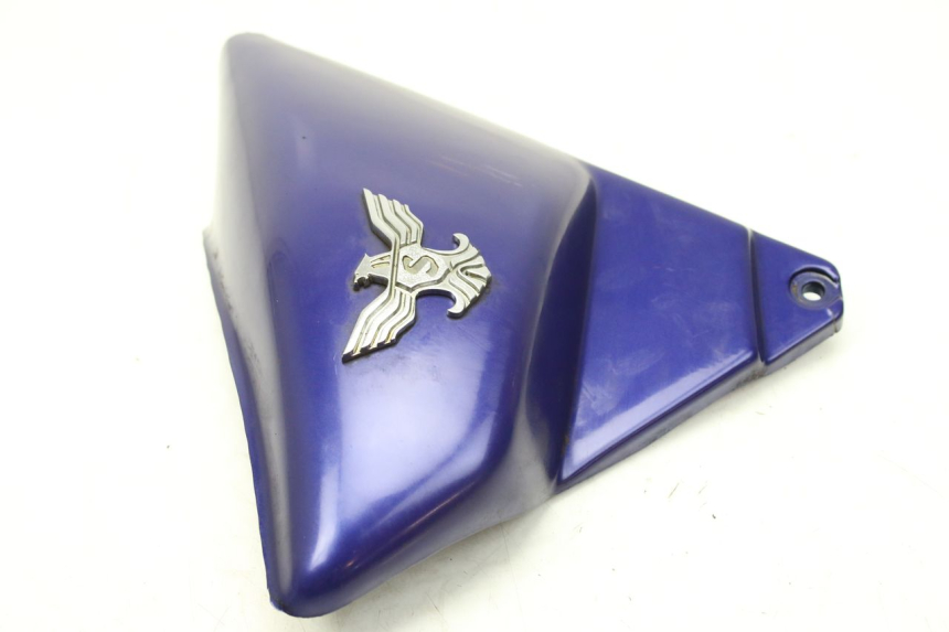 photo de COPERCHIO SOTTO SELLA DESTRO SYM HUSKY 125 (1999 - 2005)