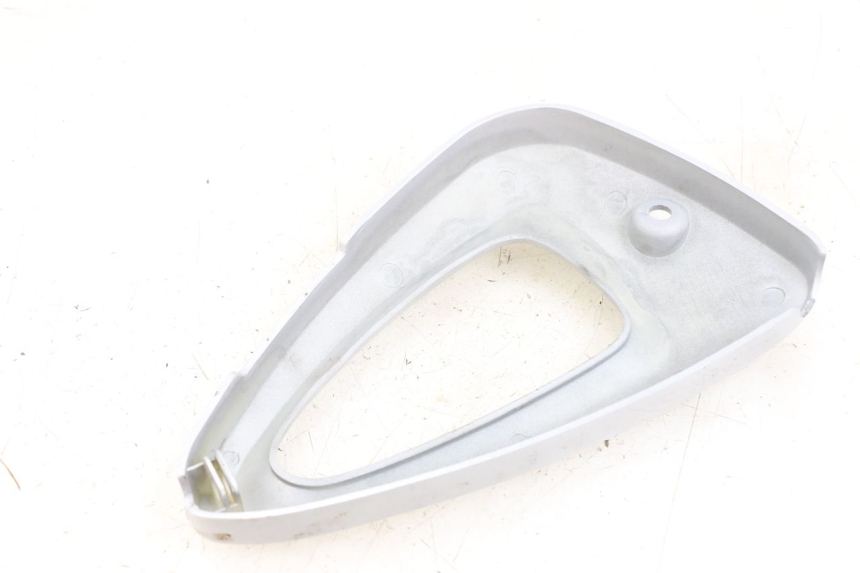 photo de COPERCHIO SOTTO SELLA DESTRO HYOSUNG XRX 125 (2000 - 2008)
