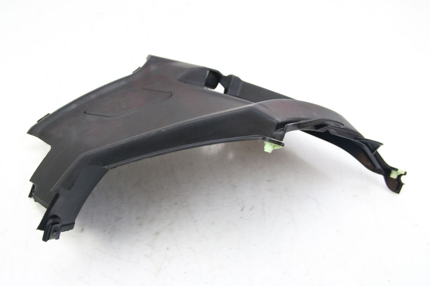 photo de CARENA SOTTO SELLA DESTRA PEUGEOT KISBEE 2T 50 (2018 - 2022)