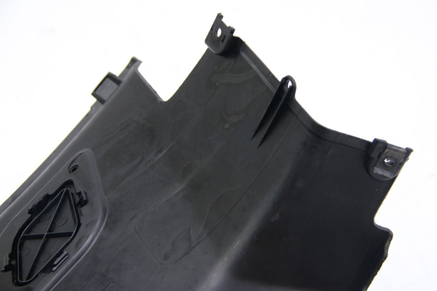 photo de CARENA SOTTO SELLA DESTRA PEUGEOT KISBEE 2T 50 (2018 - 2022)