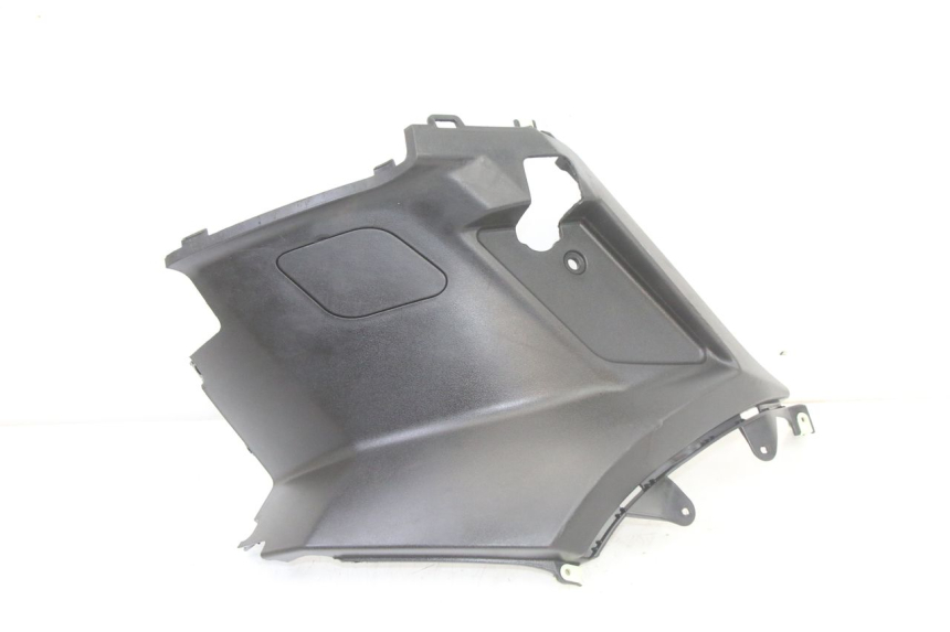 photo de COPERCHIO SOTTO SELLA DESTRO PEUGEOT KISBEE 2T 50 (2010 - 2017)
