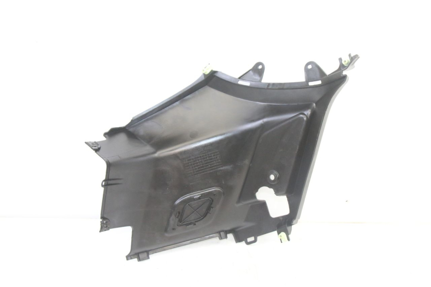 photo de COPERCHIO SOTTO SELLA DESTRO PEUGEOT KISBEE 2T 50 (2010 - 2017)